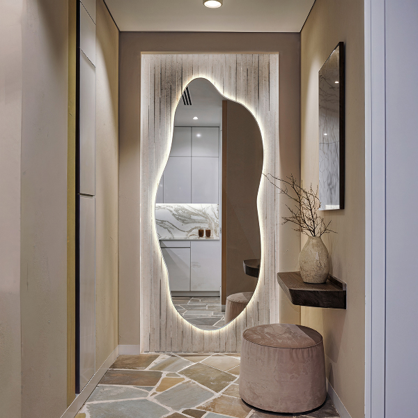 Espelho irregular com led 40x90 cm