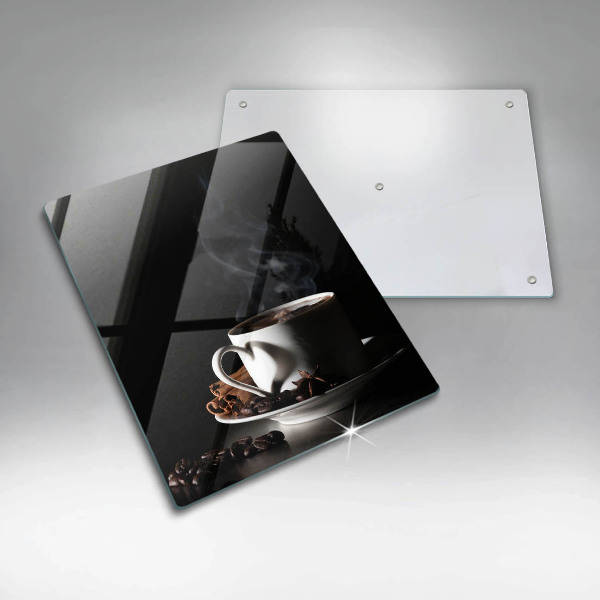 Tábua de cortar Uma xícara de café quente