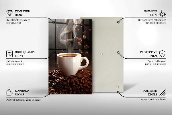 Tábua de vidro Uma xícara de café quente