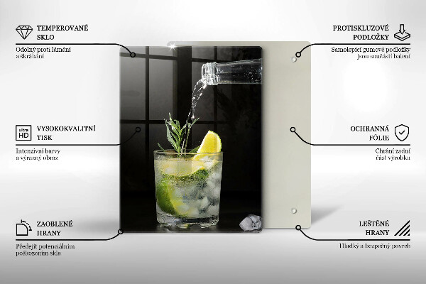 Tábua para cozinha Um copo de água