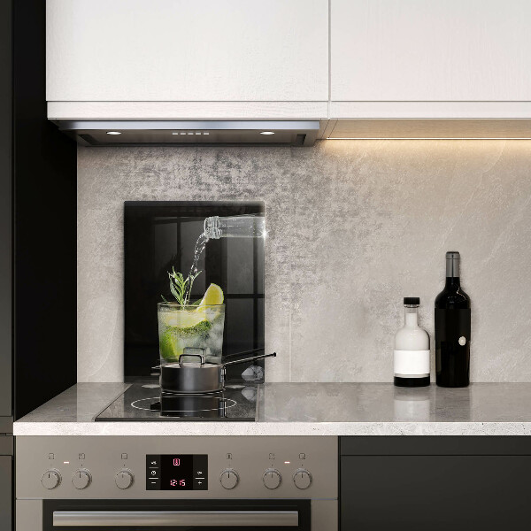 Tábua para cozinha Um copo de água