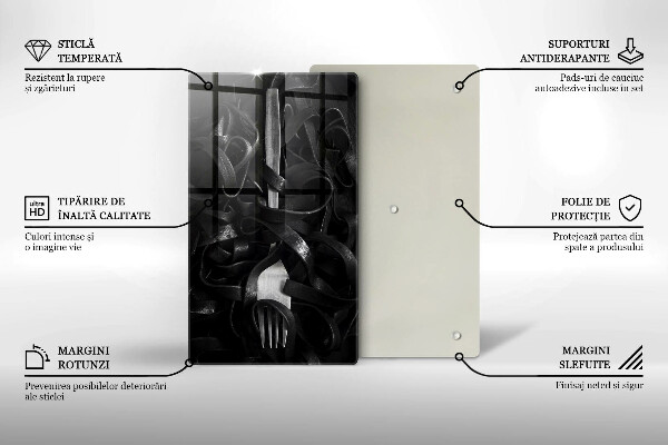 Tábua de corte Macarrão preto e um garfo