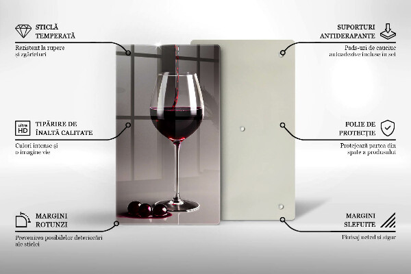 Tábua para corte Um copo e uvas