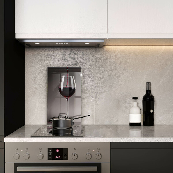 Tábua para corte Um copo e uvas