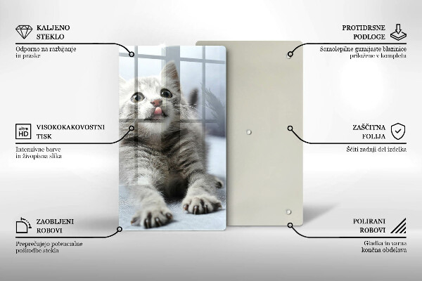 Tábua cozinha Um gatinho fofo