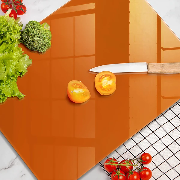 Tábua para corte na cor laranja