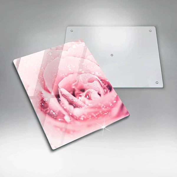 Tábua de cozinha com estampa de gotas de orvalho e flor de rosa