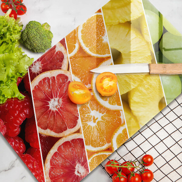 Tábua de cortar alimentos com estampa de frutas coloridas