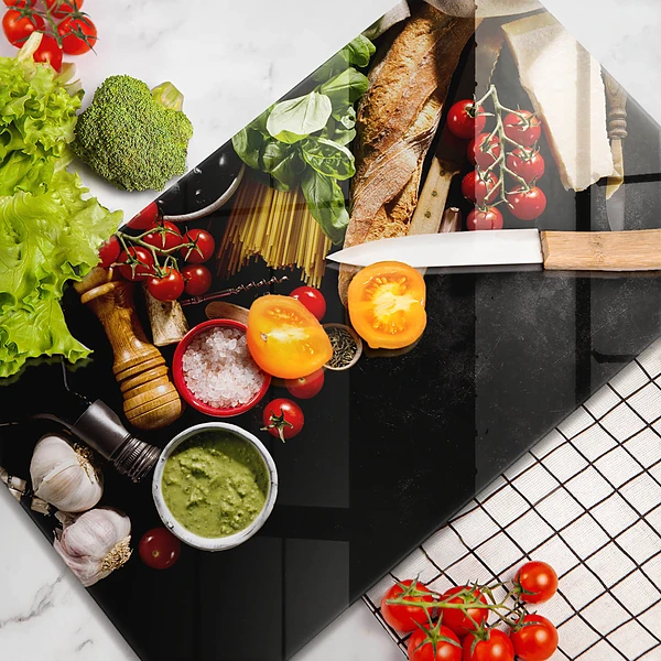 Tábua para corte de ingredientes e especiarias italianas