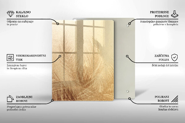 Tábua de cortar Nozes em fundo branco