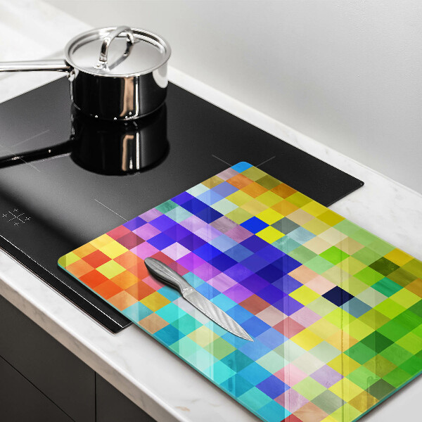 Tábua para cozinha com estampa de quadrados de pixels coloridos