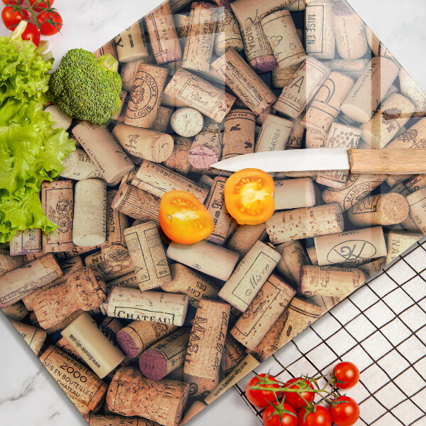 Tábua de cortar com estampa de rolhas de vinho