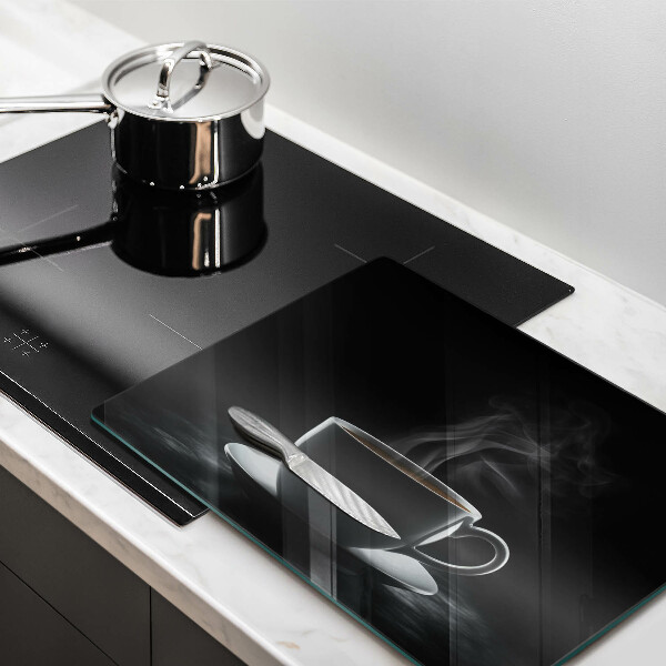 Tábua para corte Uma xícara de café quente