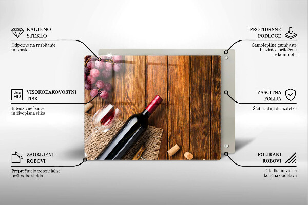 Tábua de corte Uma garrafa de vinho tinto