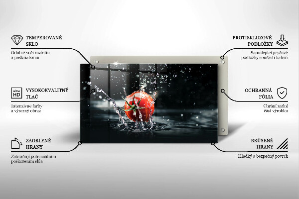 Tábua de corte de vidro Tomate na água