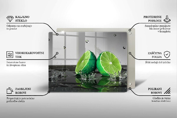 Tábua de cortar alimentos Limões suculentos e água