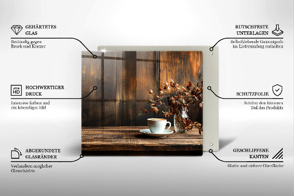 Tábua de corte Uma xícara de café e madeira