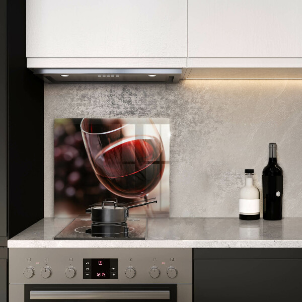 Tábua cozinha Um copo de vinho tinto