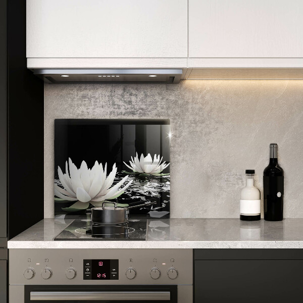 Tábua de corte de vidro Lírios brancos na água