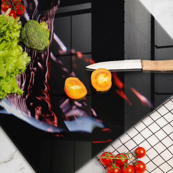 Tábua para cozinha Um copo de vinho tinto