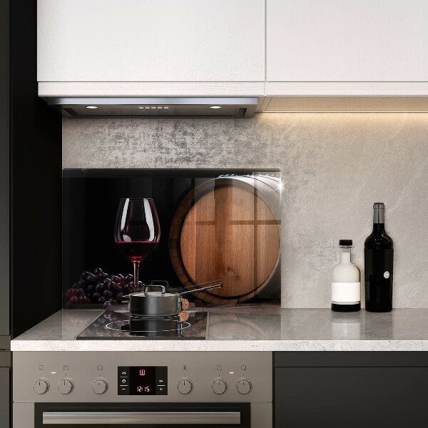 Tábua de cortar Um barril de vinho em um copo