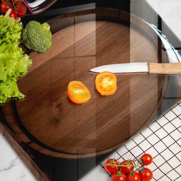 Tábua de cortar Um barril de vinho em um copo