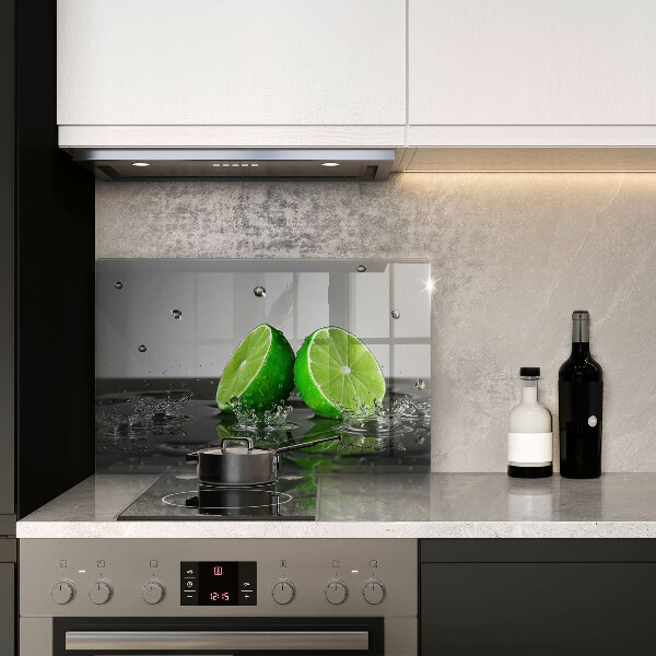 Tábua de cortar alimentos Limões suculentos e água