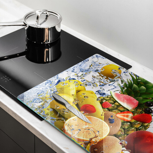 Tábua corte Frutas suculentas e água