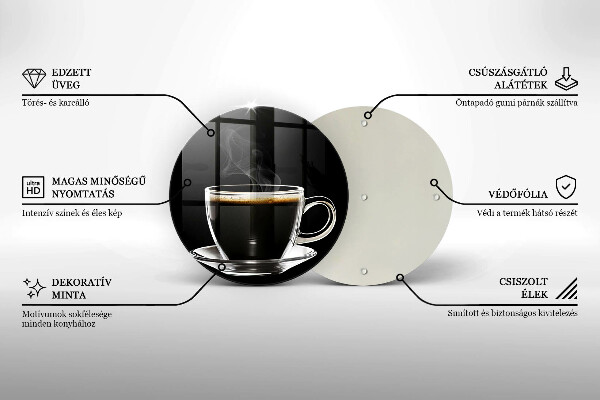 Tábua cozinha Um copo de café quente