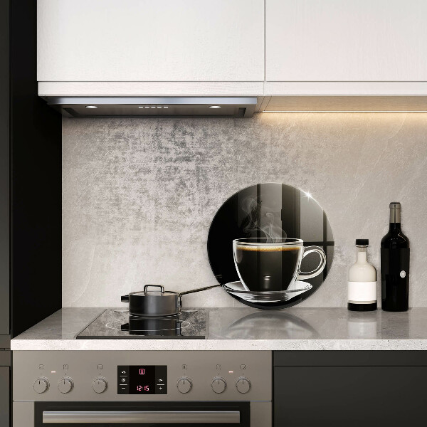 Tábua cozinha Um copo de café quente