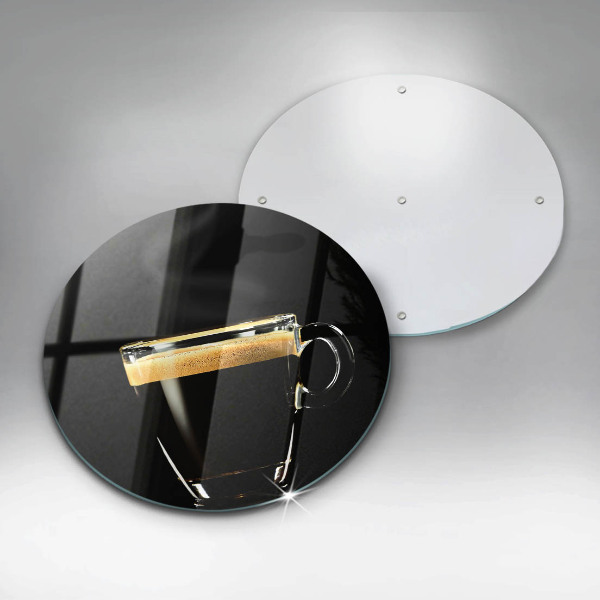 Tábua cozinha Um copo de café preto