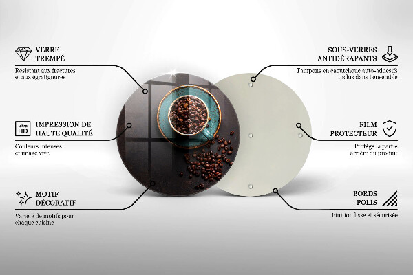 Tábua de corte de vidro Uma xícara de grãos de café