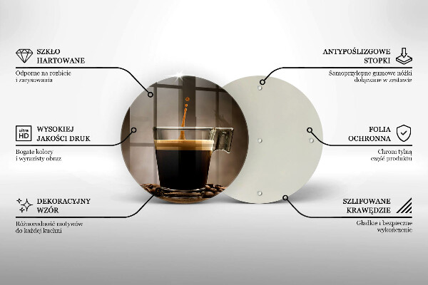 Tábua de cortar de vidro Um copo e grãos de café