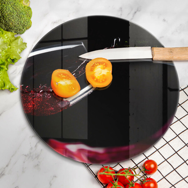 Tábua de vidro Um copo de vinho tinto