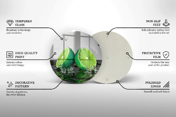 Tábua para corte Limões suculentos e água
