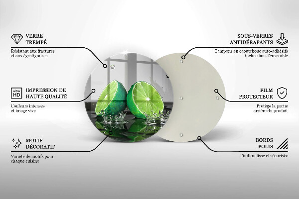 Tábua para corte Limões suculentos e água