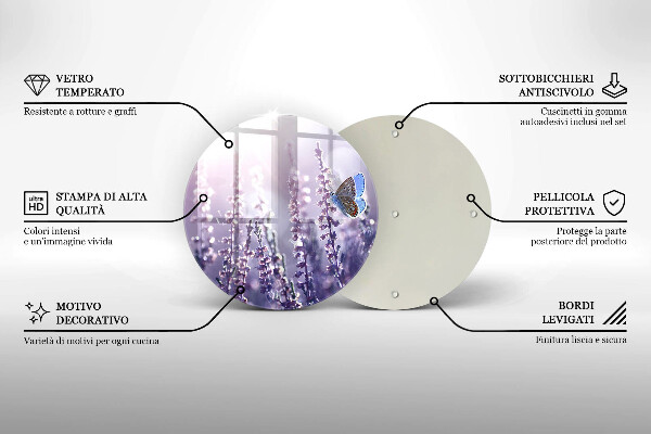 Tábua para corte Flores silvestres e uma borboleta