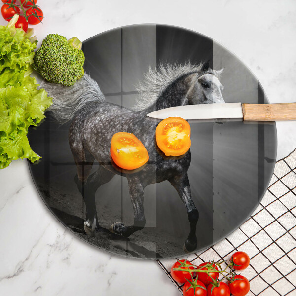 Tábua cozinha Um cavalo galopando