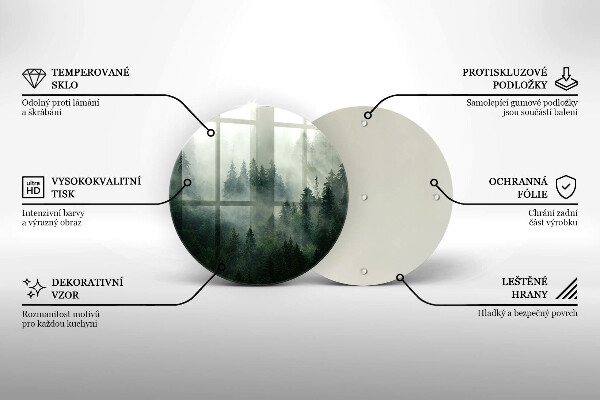 Tábua corte Paisagem de floresta enevoada