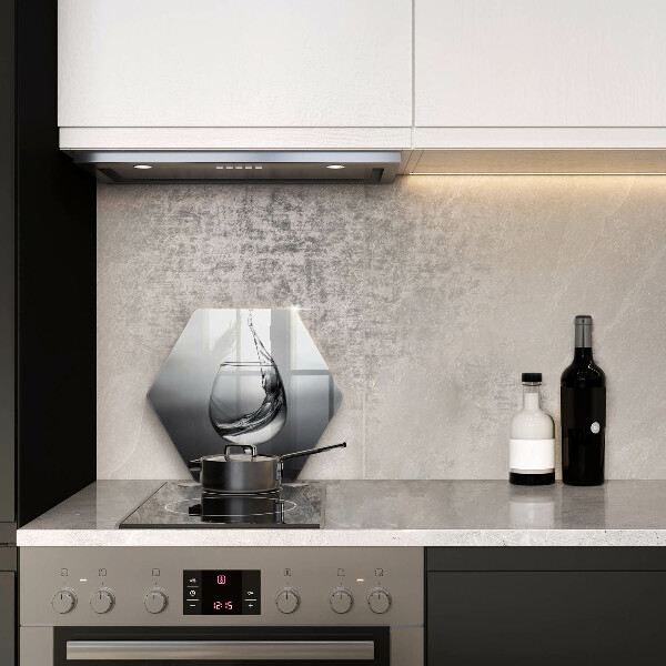 Tábua de cortar Um copo de água