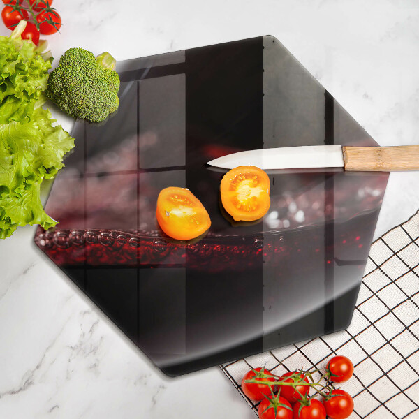 Tábua para cozinha Um copo de vinho tinto