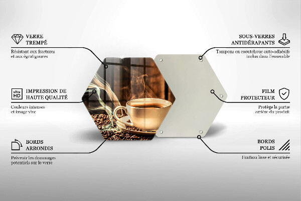 Tábua para corte Uma xícara e grãos de café