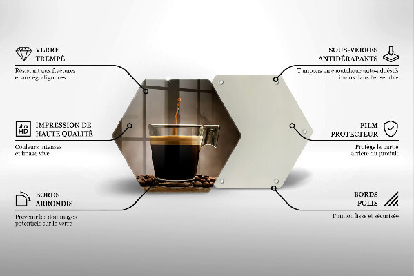 Tábua de cortar Um copo e grãos de café
