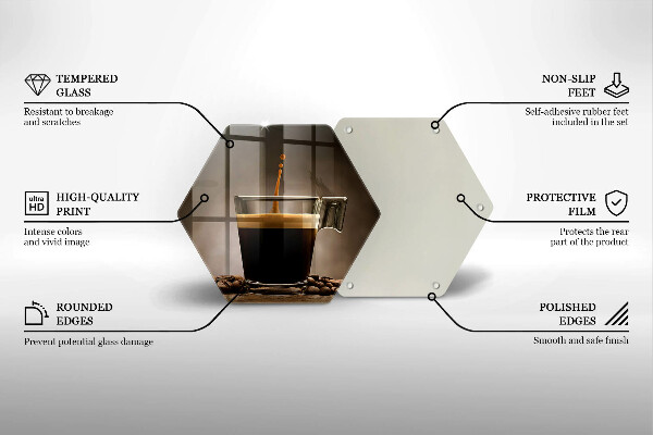 Tábua de cortar Um copo e grãos de café