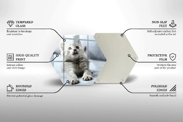 Tábua cozinha Um gatinho fofo