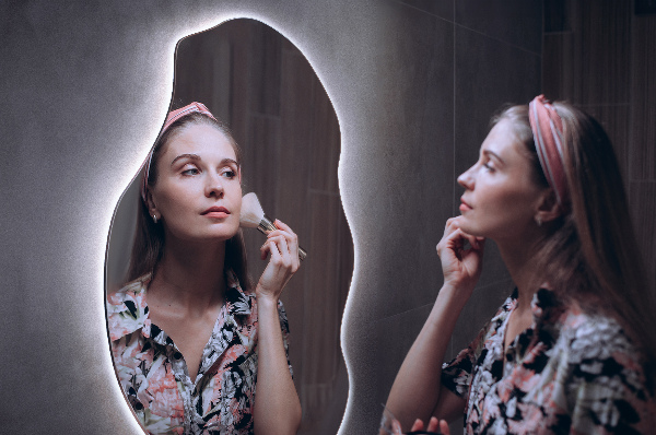 Espelho orgânico led decorativo 45x90 cm