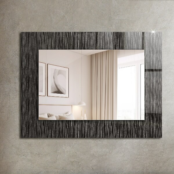 Espelho com moldura decorada de linhas modernas