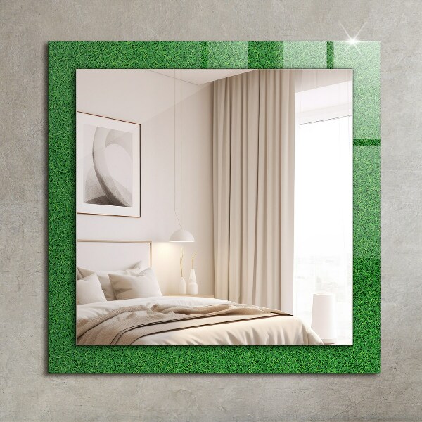 Espelho com moldura decorada na cor grama verde