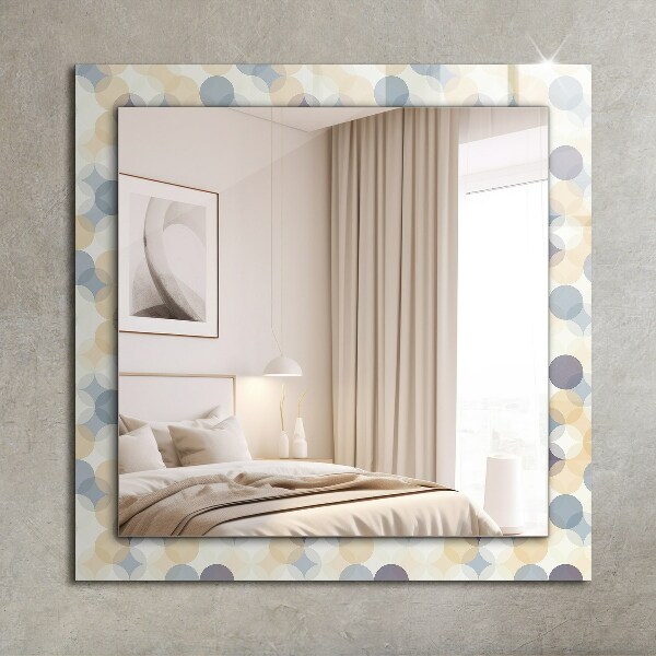 Espelho decorativo com círculos coloridos
