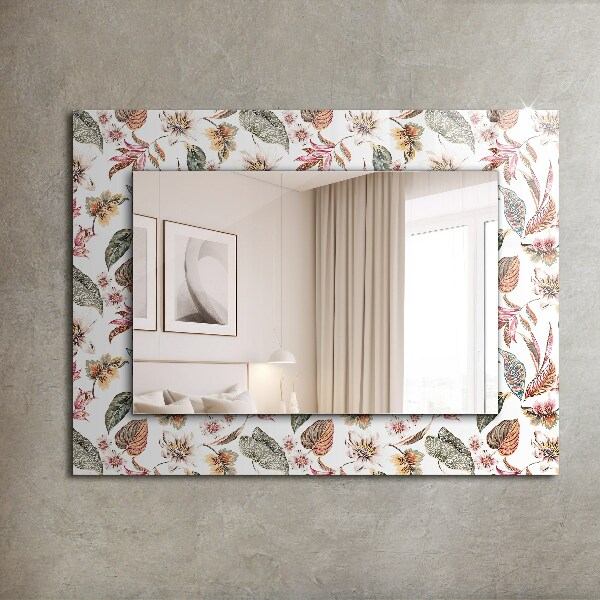 Espelho com moldura decorada com flores e folhas